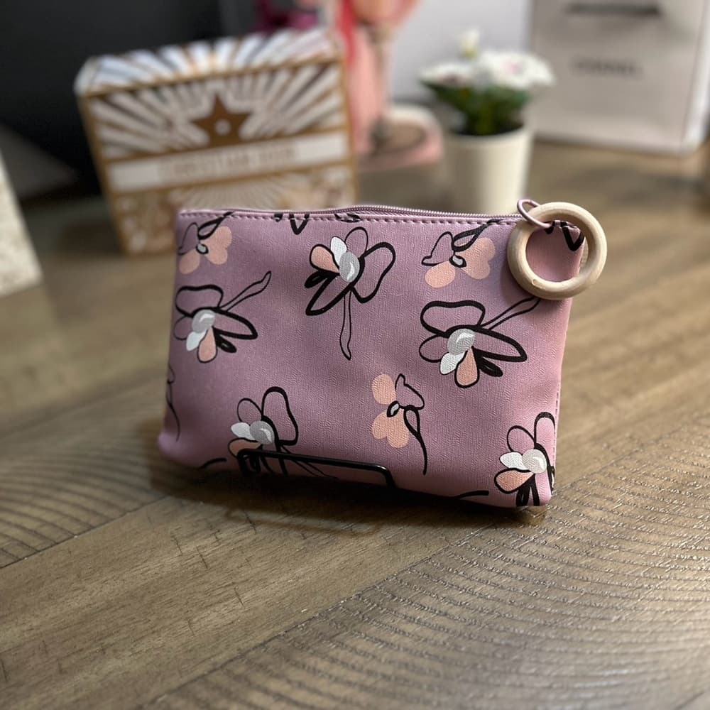 Ipsy Lavender Floral Cosmetic Pouch - NWOT