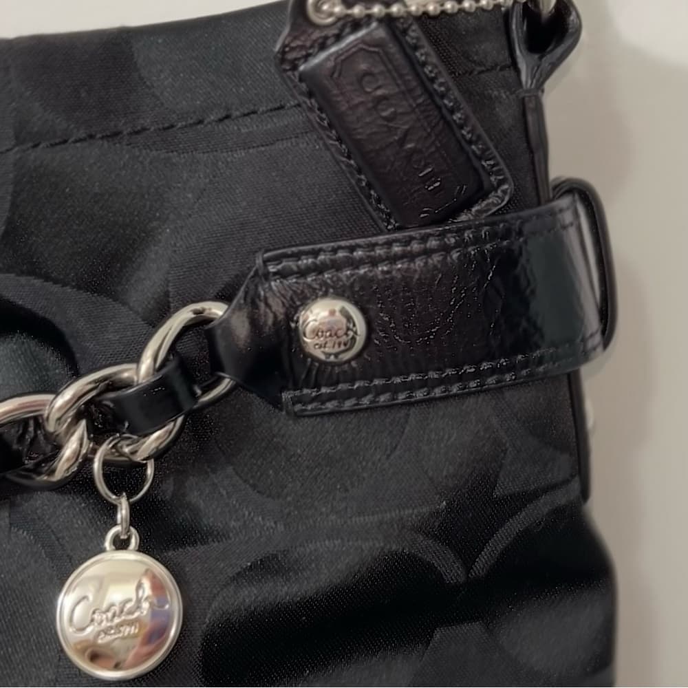 Coach 2010 Signature Shoulder Bag - Thumbnail 4