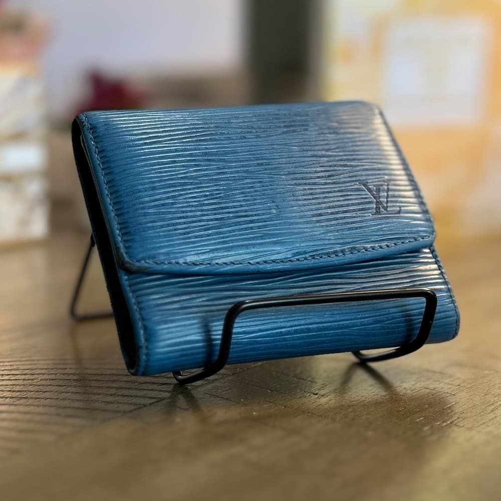 Louis Vuitton Blue Epi Trifold Wallet - Thumbnail 2