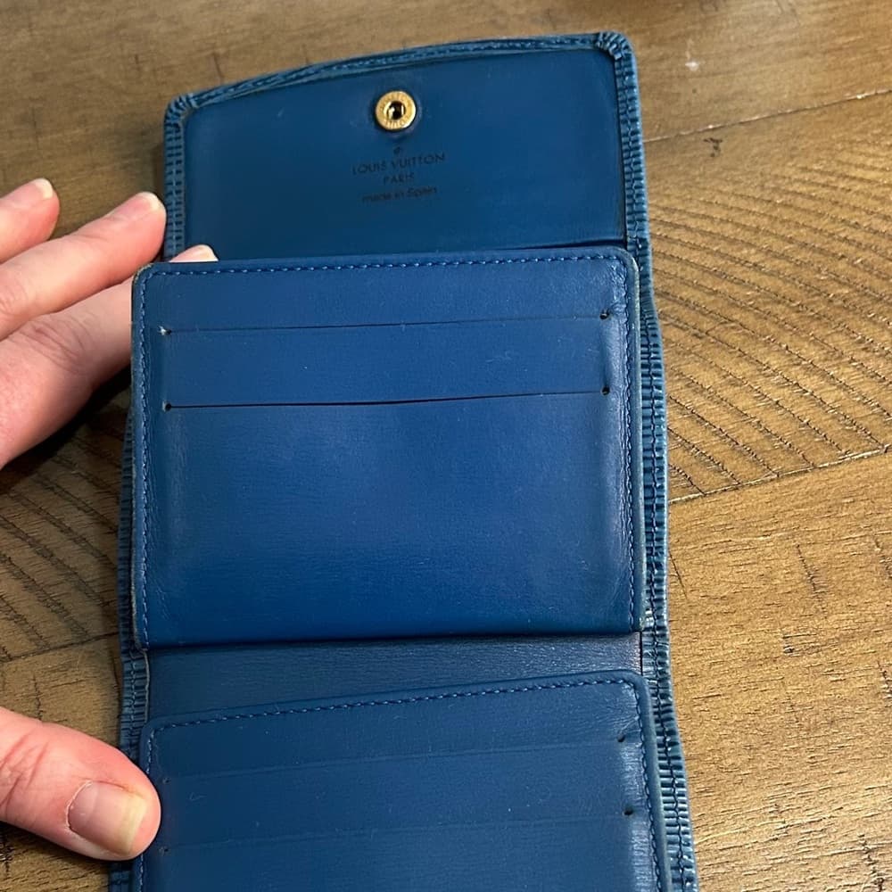 Louis Vuitton Blue Epi Trifold Wallet - Thumbnail 12