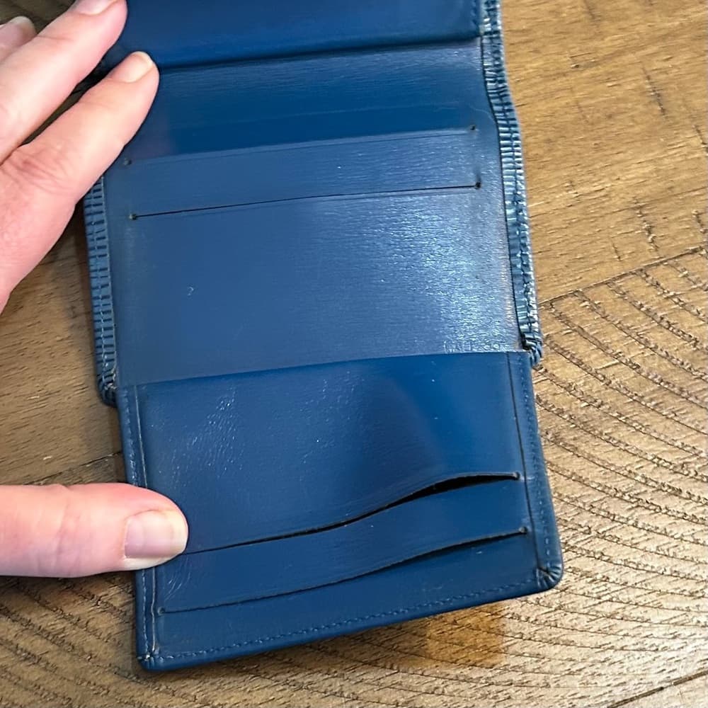 Louis Vuitton Blue Epi Trifold Wallet - Thumbnail 13