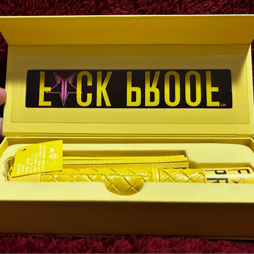 Jeffree Star Banana Fetish F🌟ck Proof Mascara - Yellow - Thumbnail 2
