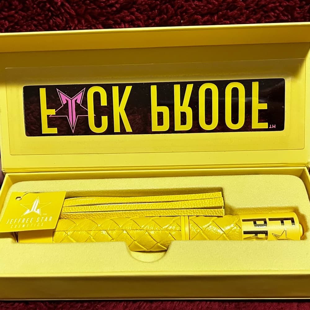 Jeffree Star Banana Fetish F🌟ck Proof Mascara - Yellow - Thumbnail 6