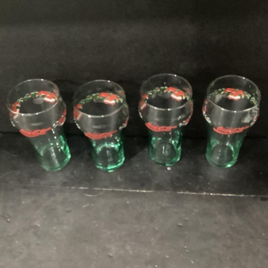 Coca-Cola Holly Bells Tumblers, Set of 4, Vintage Libbey Glasses, Drinkware - Thumbnail 3