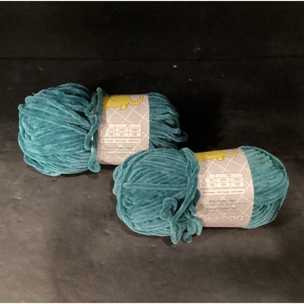 Universal Yarn Bella Chenille Lapis Teal Bulky Velvet Yarn, 2 Skeins, 100g Each - Thumbnail 4