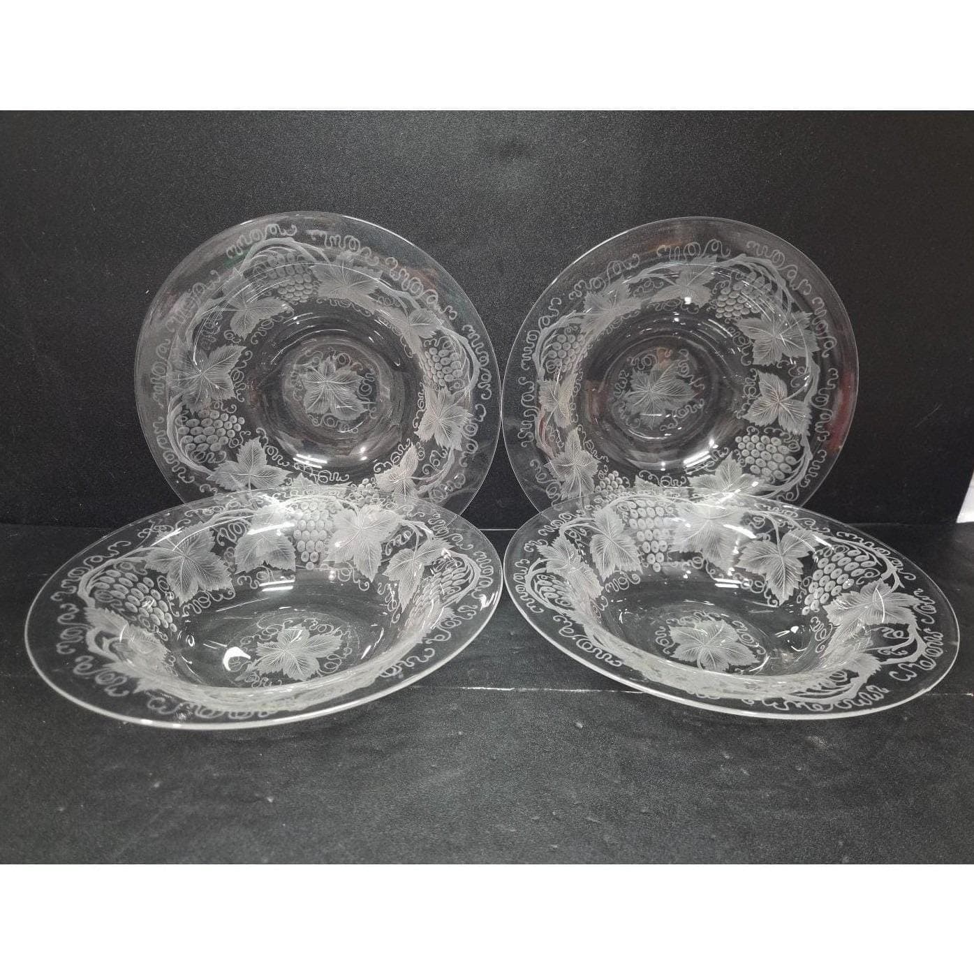 Blown Glass Grapes & Leaves Serving Bowls, Set of 4, Frosted Chablis Pattern - Thumbnail 6