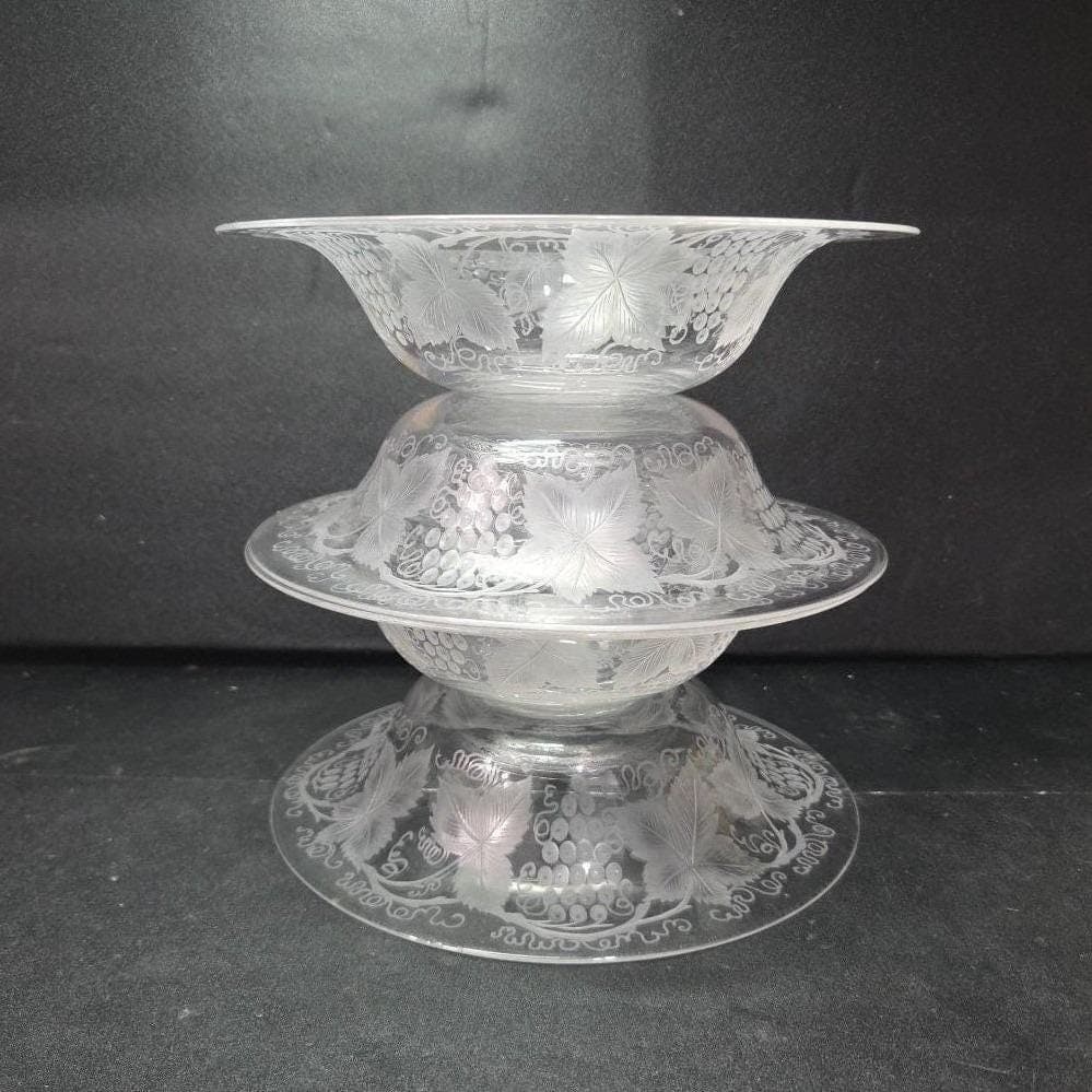 Blown Glass Grapes & Leaves Serving Bowls, Set of 4, Frosted Chablis Pattern - Thumbnail 7