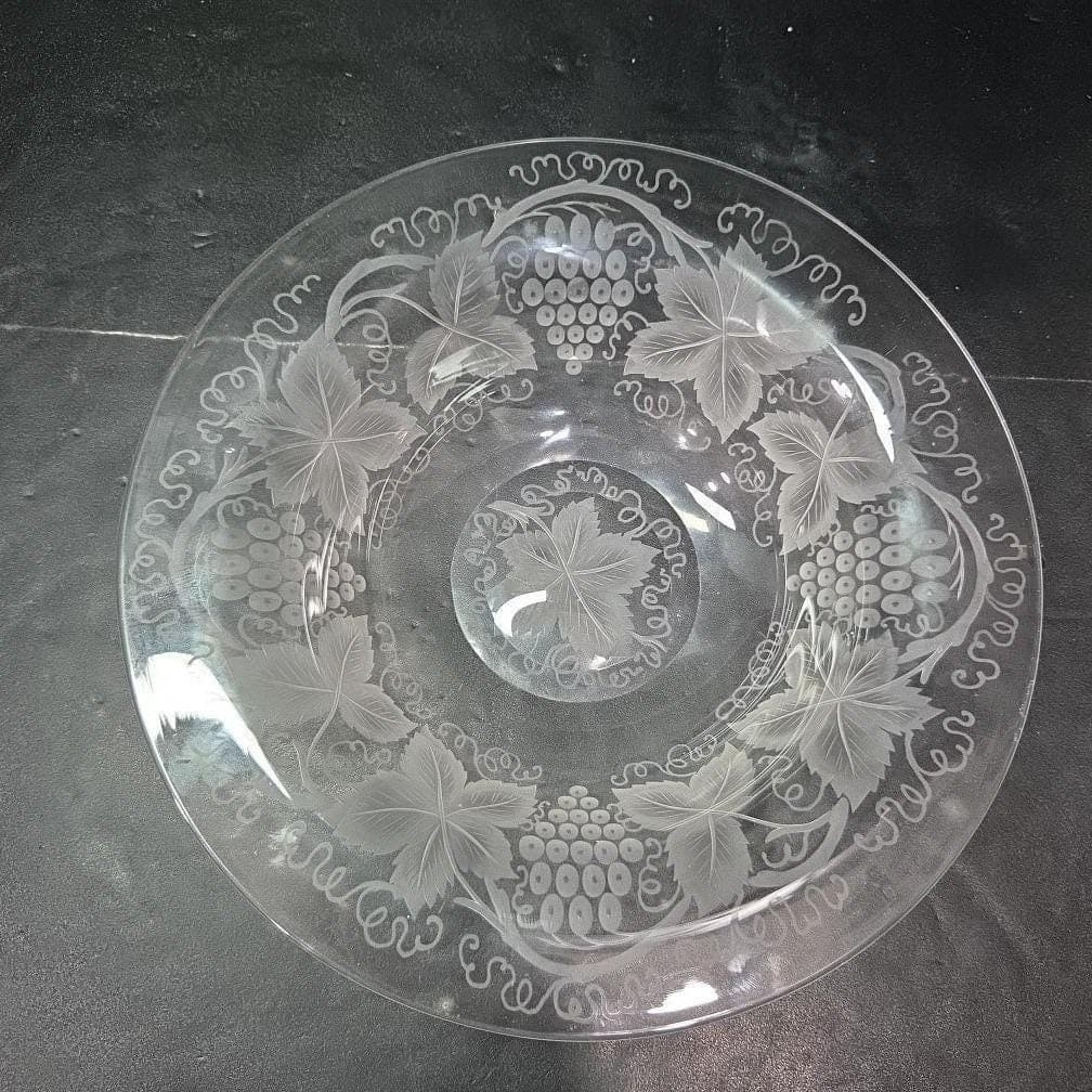 Blown Glass Grapes & Leaves Serving Bowls, Set of 2, Frosted Chablis Pattern - Thumbnail 5