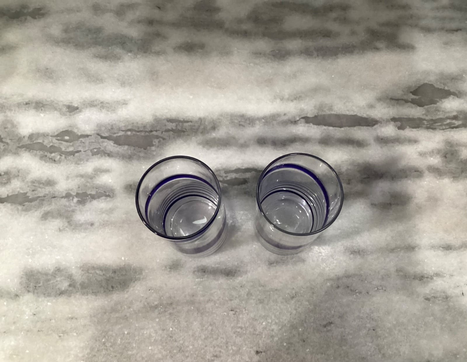 Pier 1 Blue Swirl Line Highball Glasses Tumblers Cobalt Blue Swirl Set of 2 - Thumbnail 3