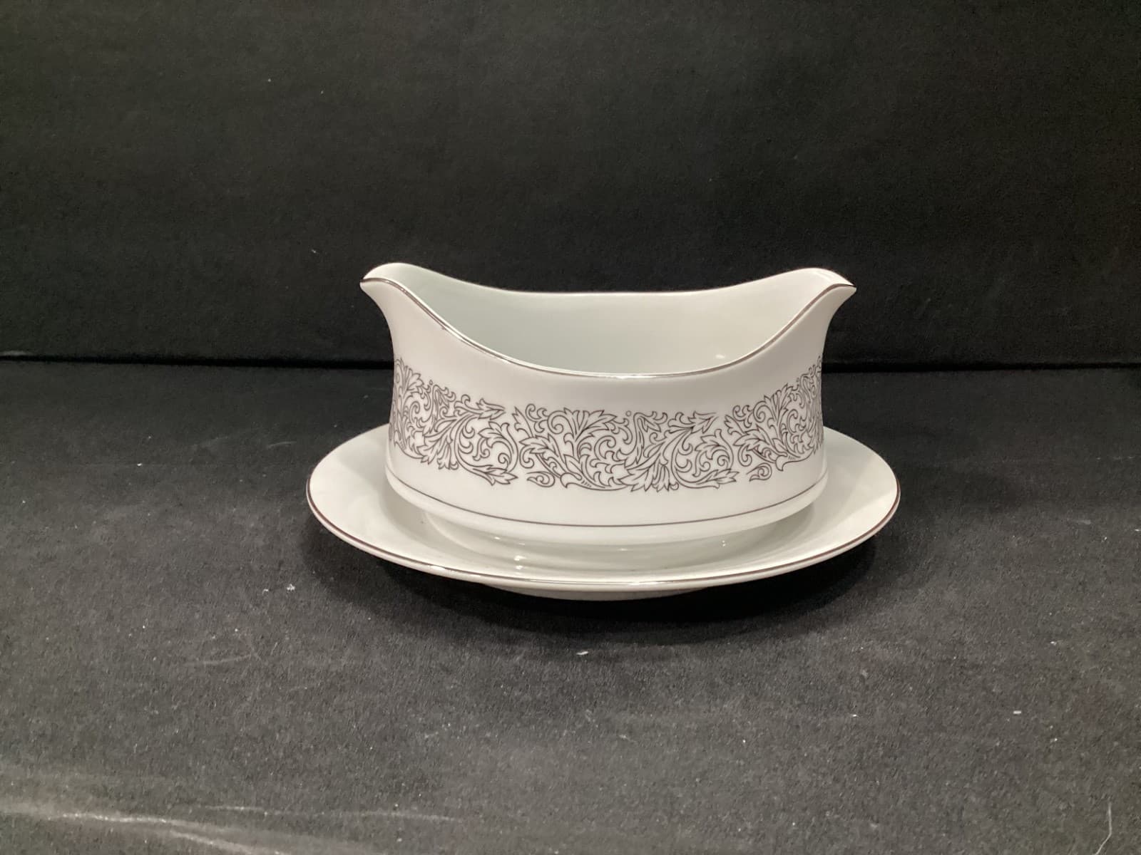Brookwood Porcelain by Interpace Corporation M2001 Santiago Gravy Boat - Thumbnail 7