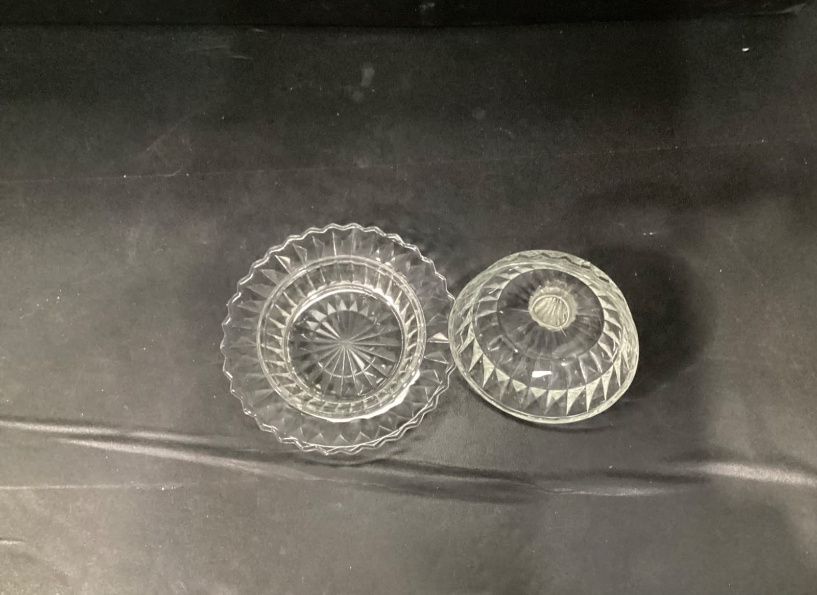Vintage Jeannette Glass "Windsor Diamond" Pattern Covered Butter Dish -1936-1946 - Thumbnail 3