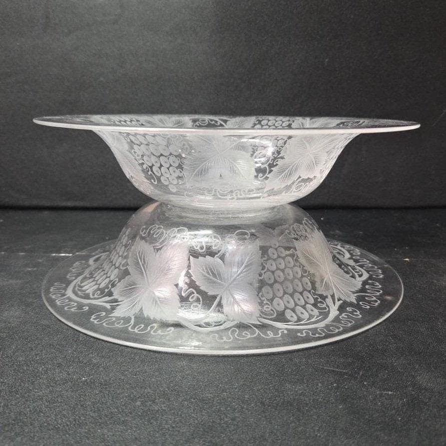 Blown Glass Grapes & Leaves Serving Bowls, Set of 2, Frosted Chablis Pattern - Thumbnail 7
