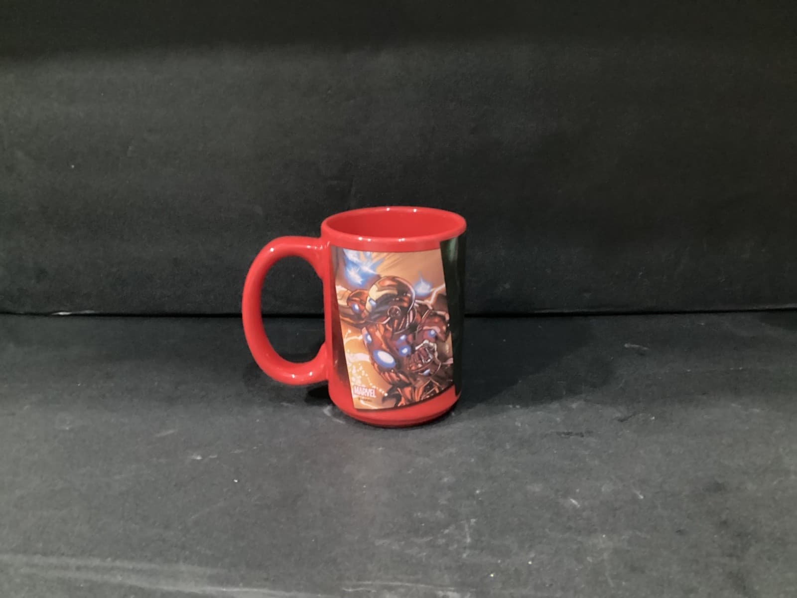 Marvel Avengers Red Coffee Cup Mug Captain America Hulk Iron Man 14 Oz - Thumbnail 2