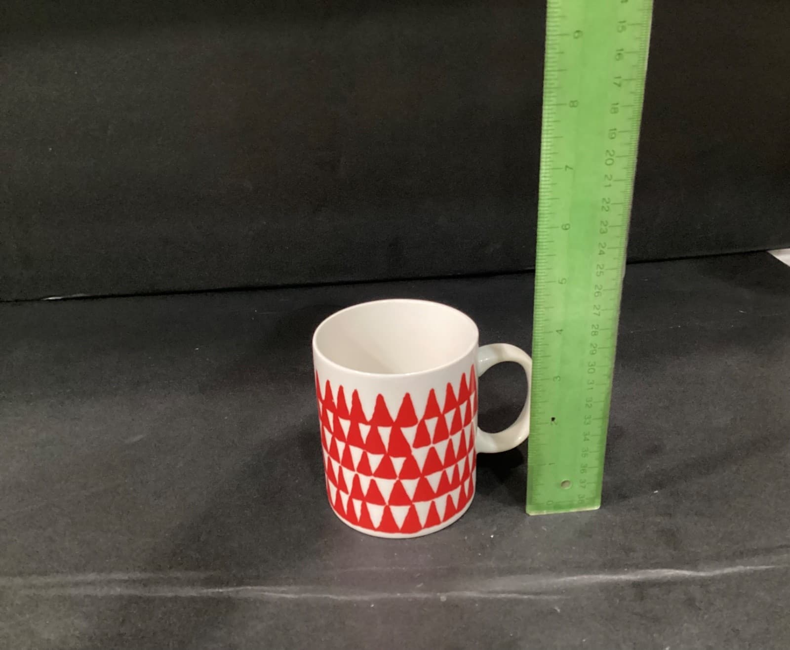 Starbucks 2016 Holiday MugChristmas Red and White Triangle Trees Christmas 12 oz - Thumbnail 5
