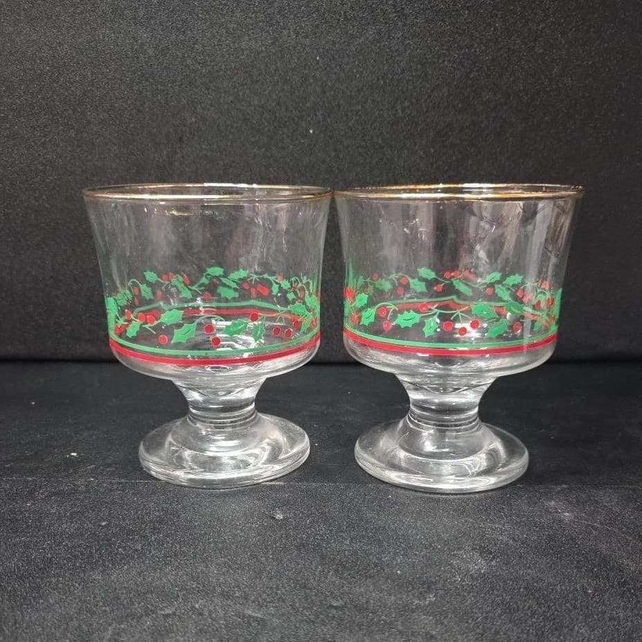 Libbey Christmas Dessert Glasses, Set of 2, Vintage Holly & Berries Design - Thumbnail 5