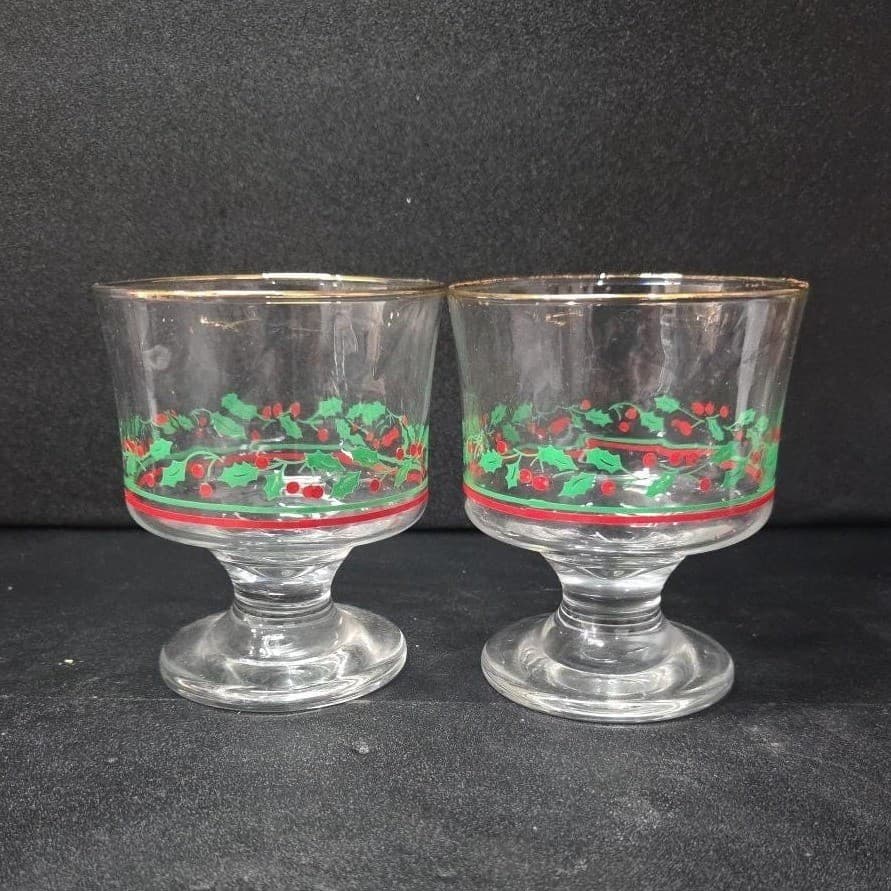 Libbey Christmas Dessert Glasses, Set of 2, Vintage Holly & Berries Design - Thumbnail 4