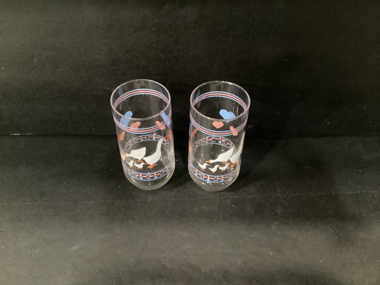 VTG Set of 2 Geese & Hearts Drinking Glasses Tumblers Blue Pink Country Luminarc - Thumbnail 2