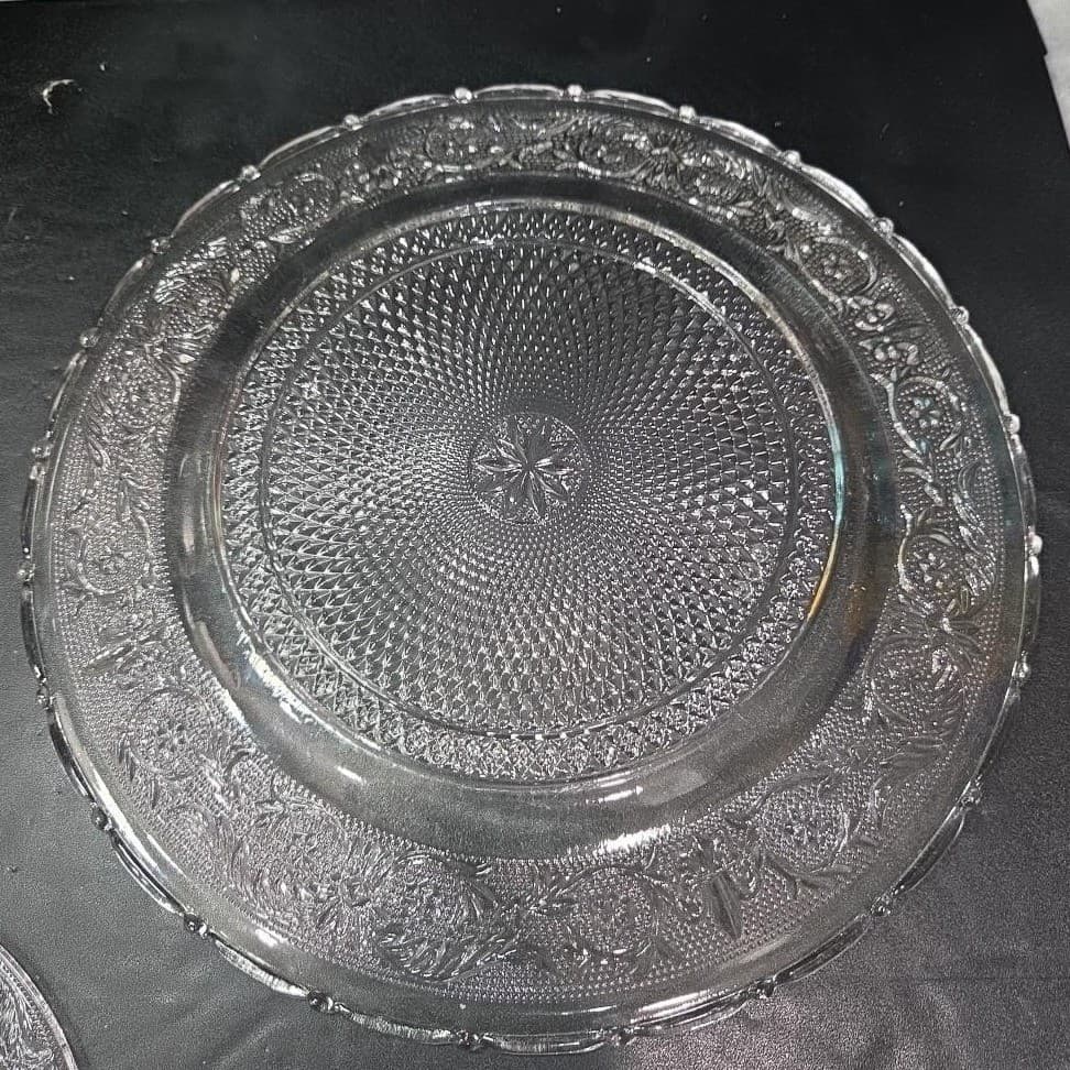 Holiday Time Clear Glass Dessert Service, 7 Piece Set, Vintage Sandwich Design - Thumbnail 9