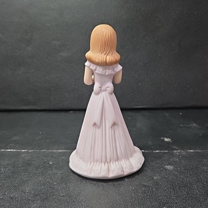 Enesco Growing Up Birthday Girls Age 9 Figurine, Vintage Mantel Decor Statue - Thumbnail 4