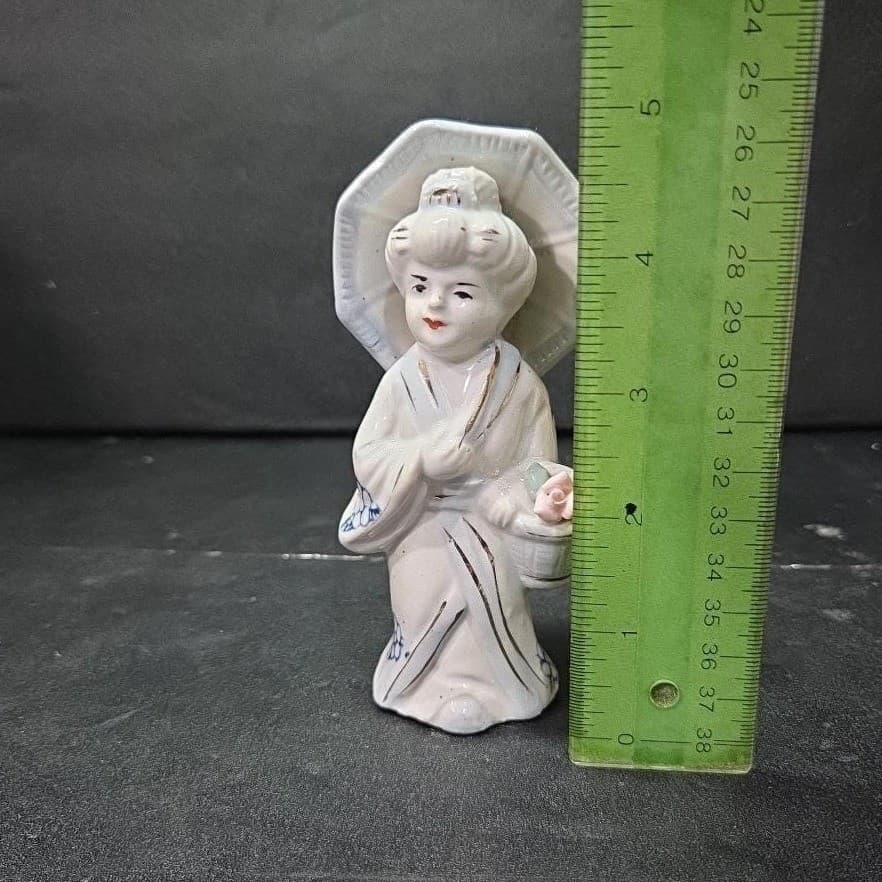 Lady Geisha With Umbrella Porcelain Figurine, Vintage 6" Replacement Statue - Thumbnail 10