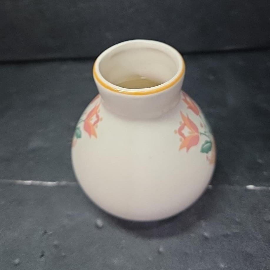 Pink Floral Design Cream Bud Vase, Teardrop Shape Footed Planter, Mantel Decor - Thumbnail 6