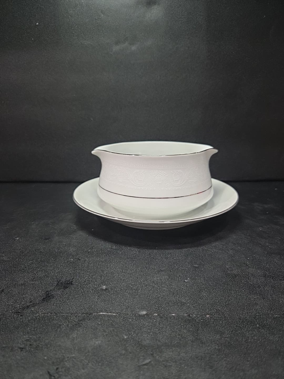 Salem Translucent China Gravy Boat W Underplate Lace Bouquet (Platinum Trim) - Thumbnail 3