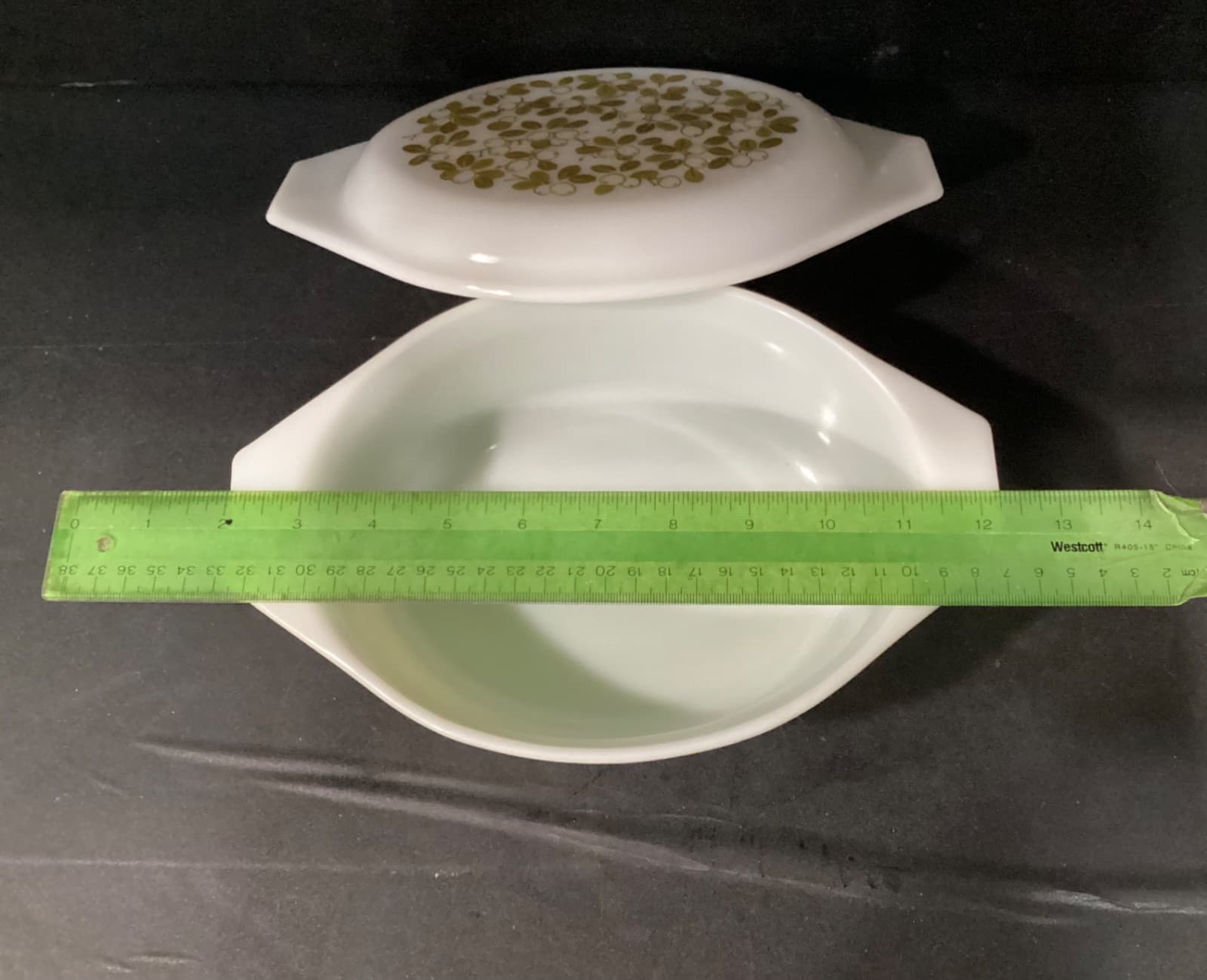Vintage PYREX Verde Green Olive 2 1/2 QT with Lid 045 Casserole Dish - Thumbnail 7