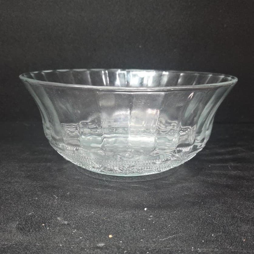 KIG Malaysia Cut Glass Serving Bowl, Diamond Fleur De Lis Design, Centerpiece - Thumbnail 10