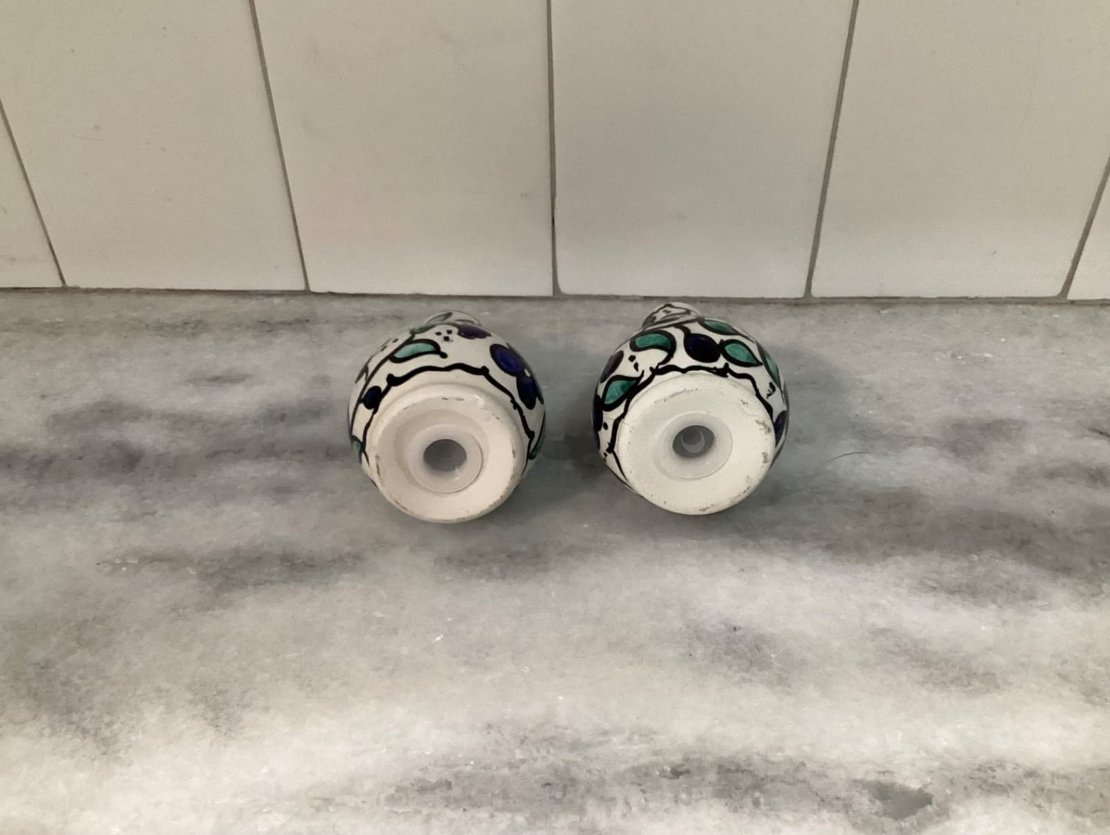Hand Painted Salt & Pepper Shakers Cobalt Blue & White Floral County Italy - Thumbnail 3
