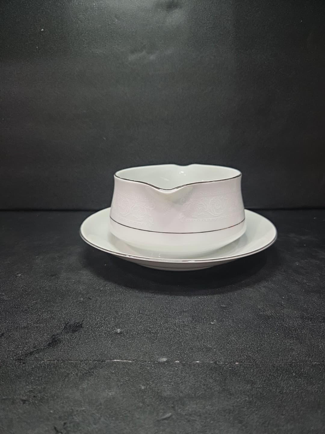 Salem Translucent China Gravy Boat W Underplate Lace Bouquet (Platinum Trim) - Thumbnail 2