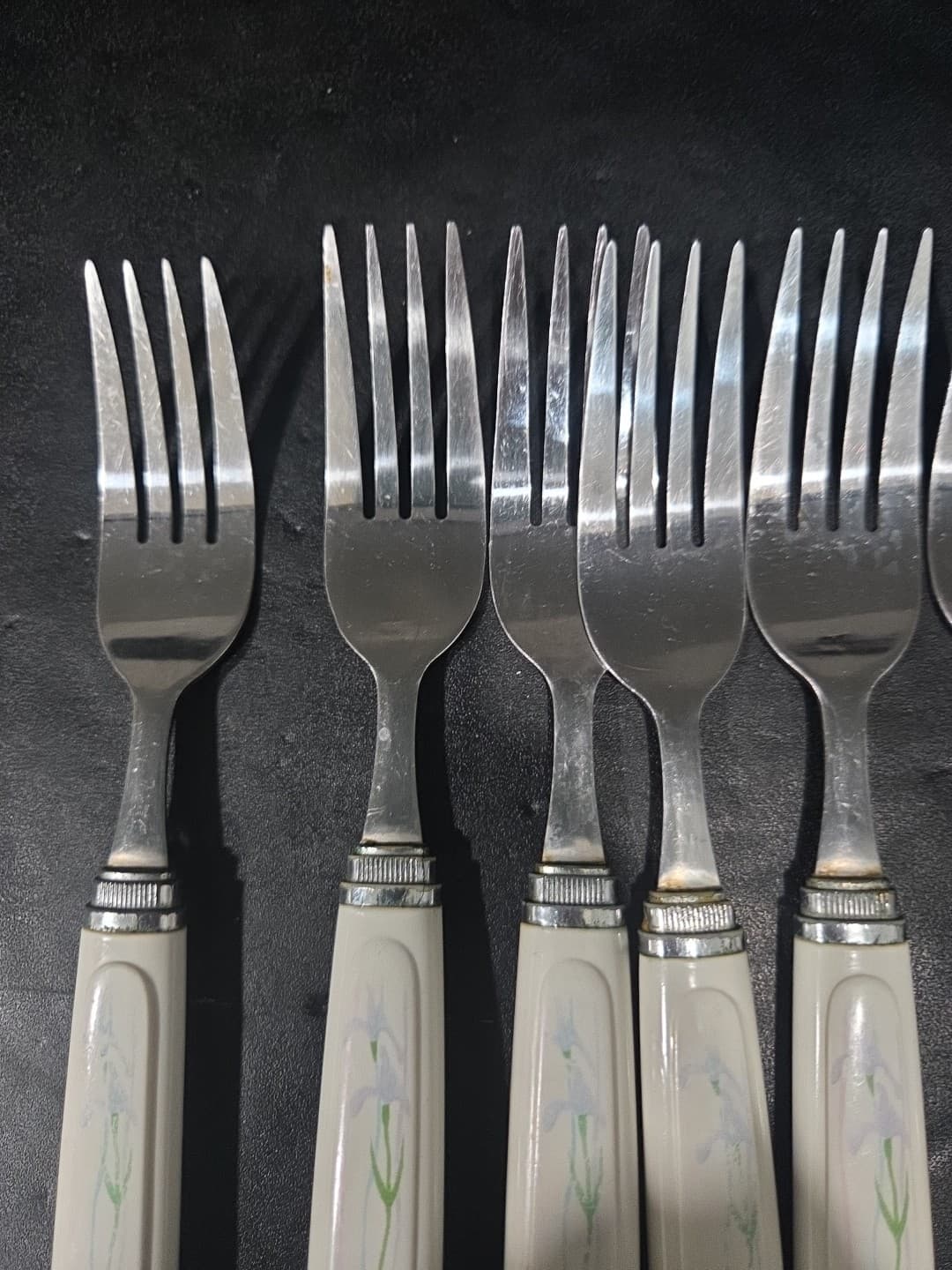 Corelle Shadow Iris Forks, 8 Piece Flatware, Corning Rostfrei, Vintage Utensils - Thumbnail 3