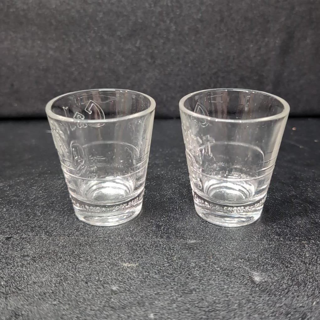 Calvert Whiskey Shot Glasses, Set of 2, Vintage A-B Taste Testing Design - Thumbnail 3
