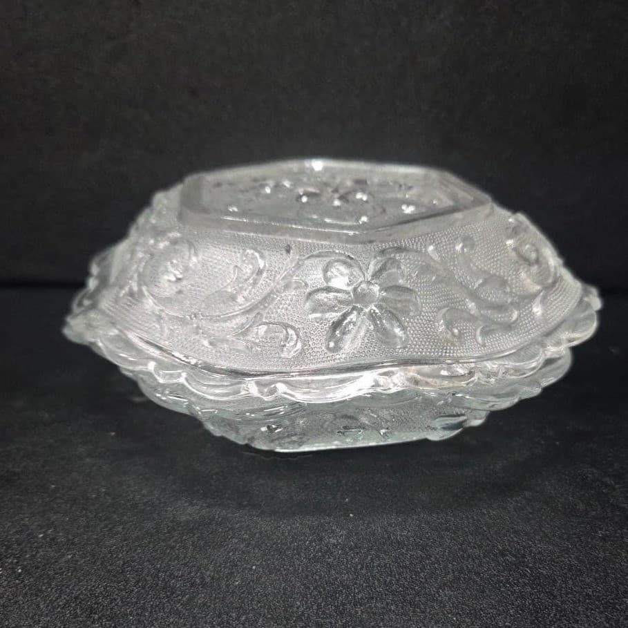 Indiana Glass Tiara Hexagon Bowls, Set of 2, Vintage Daisy Pattern Tableware - Thumbnail 10