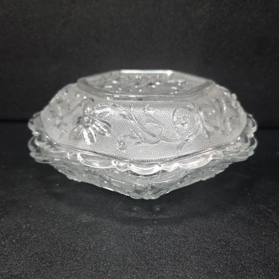 Indiana Glass Tiara Hexagon Bowls, Set of 2, Vintage Daisy Pattern Tableware - Thumbnail 9