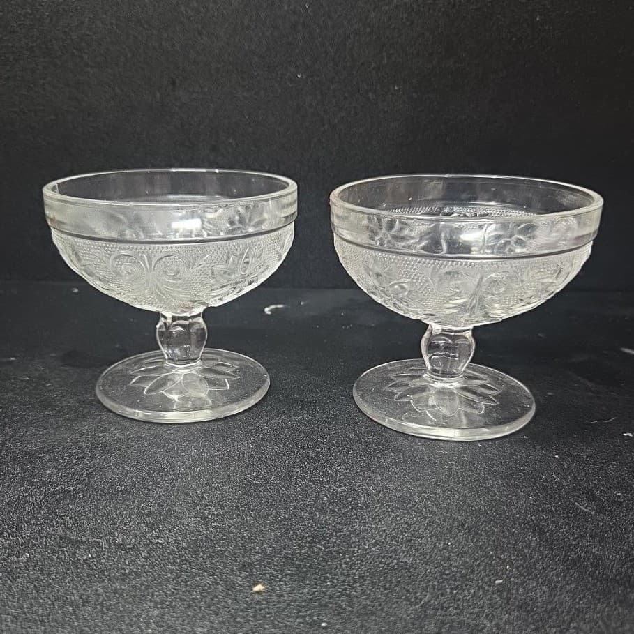 Indiana Glass Sandwich Champagne Coupes, Set of 2, Vintage Knob Stem Bowls - Thumbnail 5