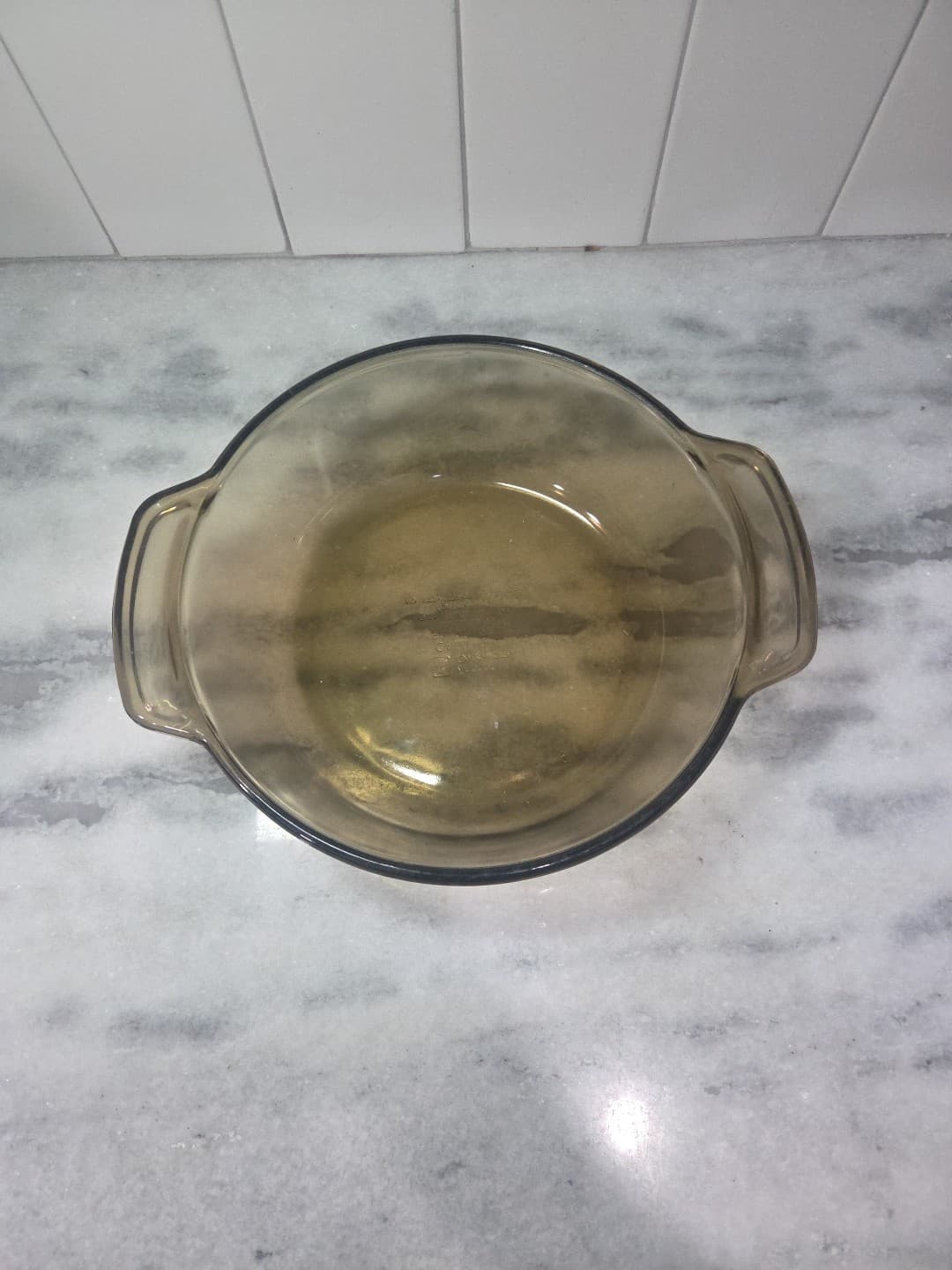 Anchor Hocking Amber 2 Qt Casserole Dish, Round Glass Bakeware #1038, Cookware - Thumbnail 2