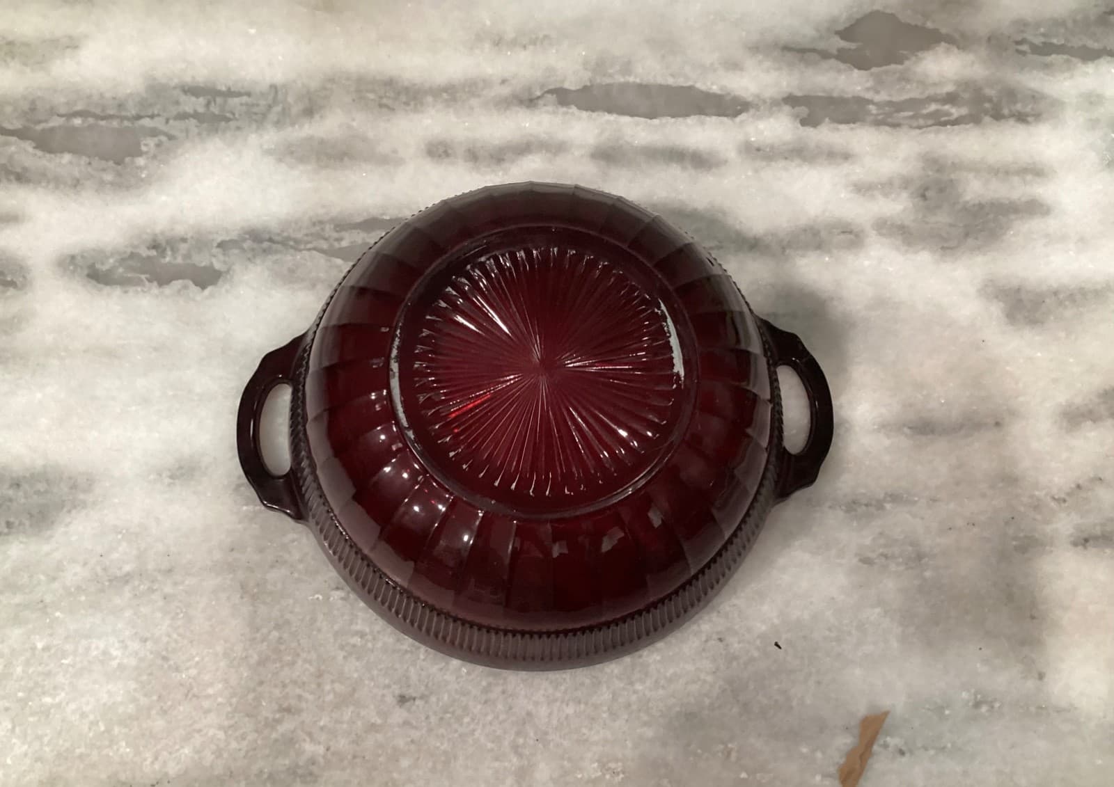 Vintage Anchor Hocking Red Glass 8" Royal Ruby Coronation Handled 2 Serving Bowl - Thumbnail 5