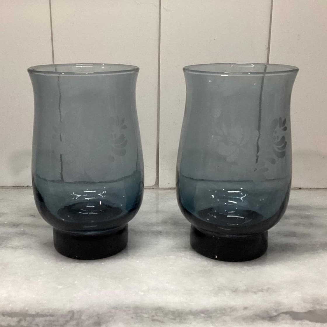Pfaltzgraff Yorktowne Blue Tumblers, Set of 2, Vintage Etched Floral Design - Thumbnail 2