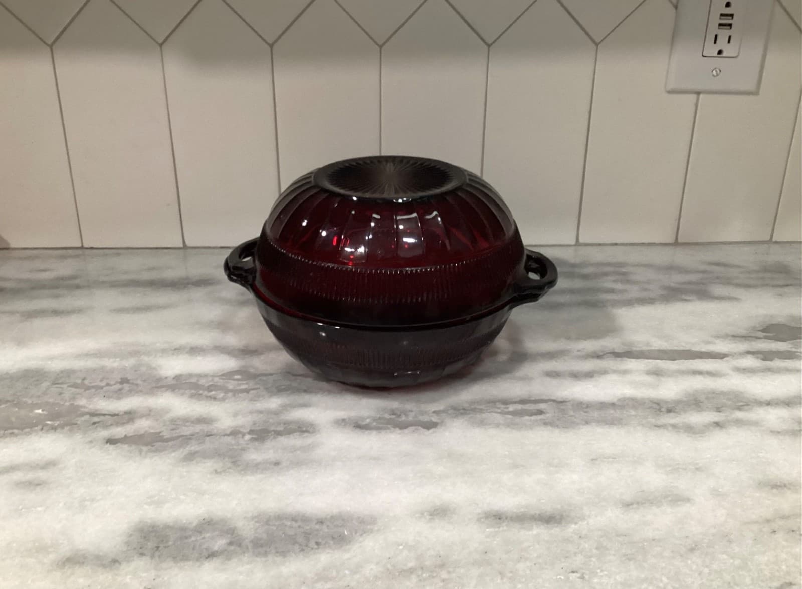 Vintage Anchor Hocking Red Glass 8" Royal Ruby Coronation Handled 2 Serving Bowl - Thumbnail 10