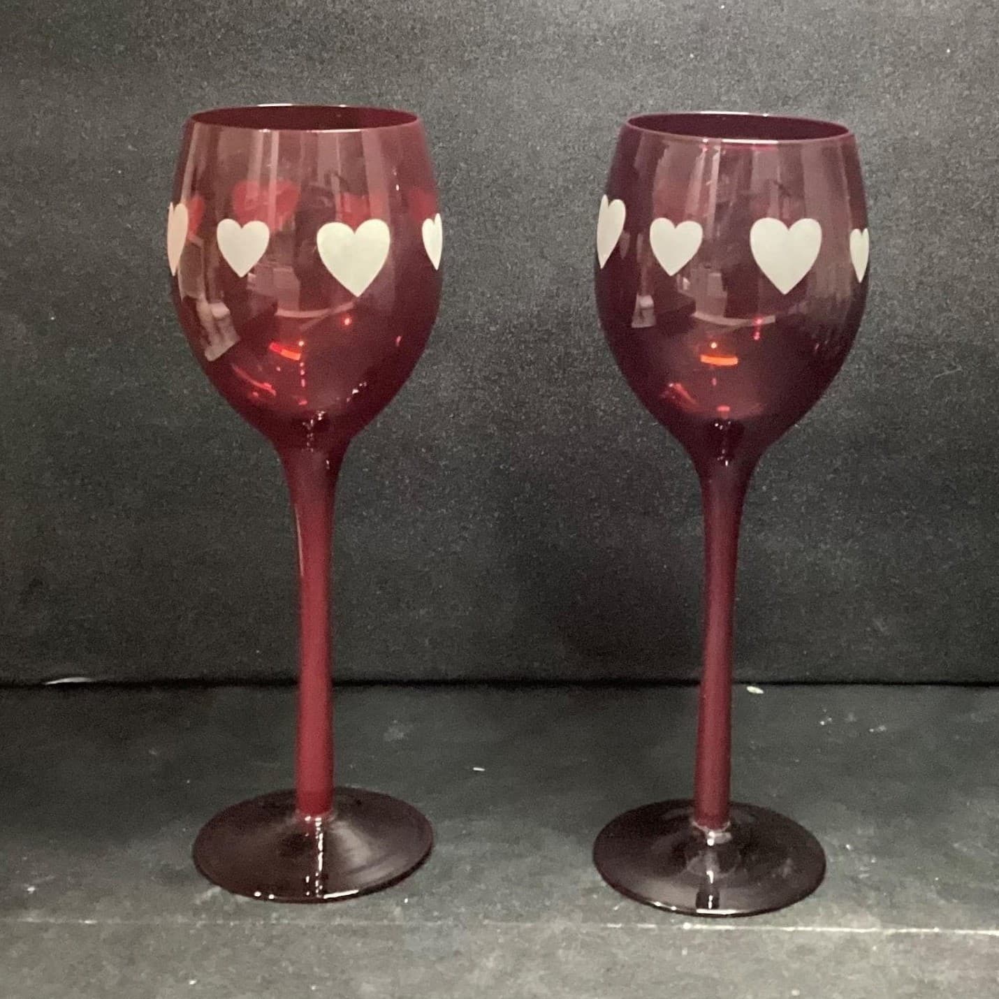 Ruby Red Long Stem Wine Glasses, Set of 2, Frosted Hearts Design, Vtg Stemware - Thumbnail 4