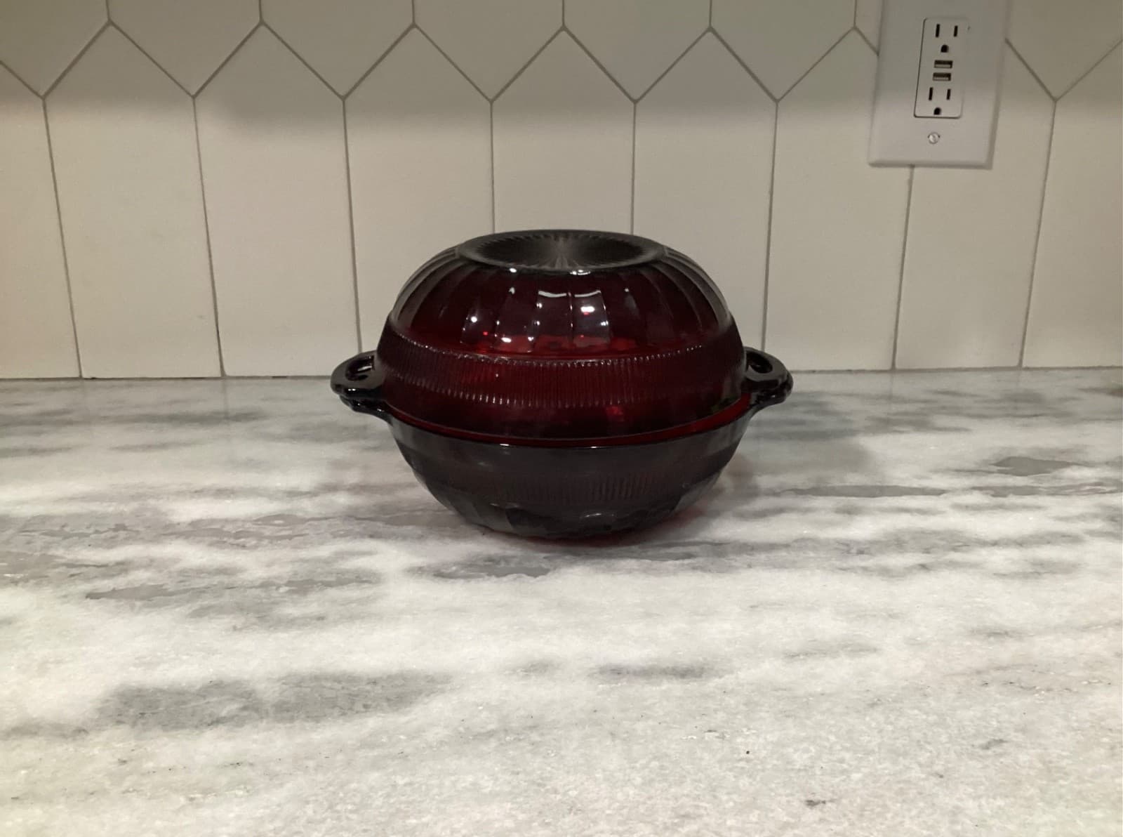 Vintage Anchor Hocking Red Glass 8" Royal Ruby Coronation Handled 2 Serving Bowl - Thumbnail 8