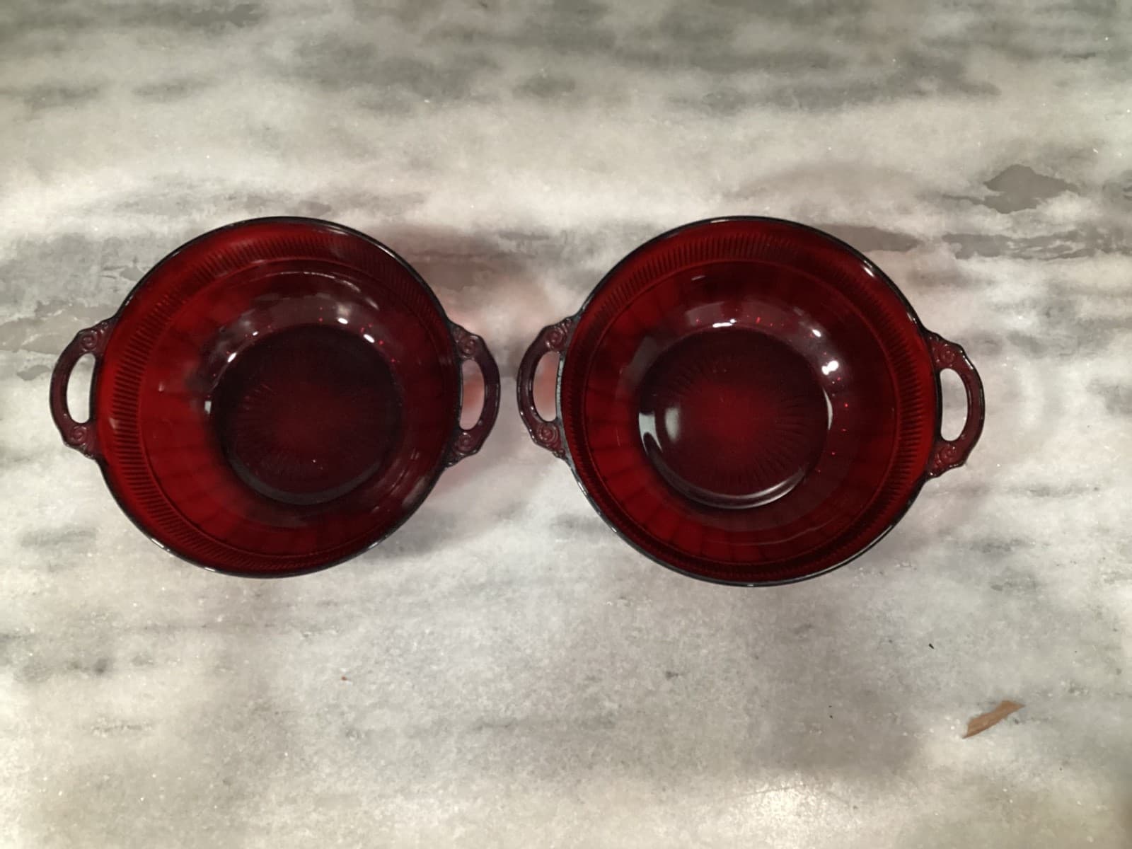 Vintage Anchor Hocking Red Glass 8" Royal Ruby Coronation Handled 2 Serving Bowl - Thumbnail 4