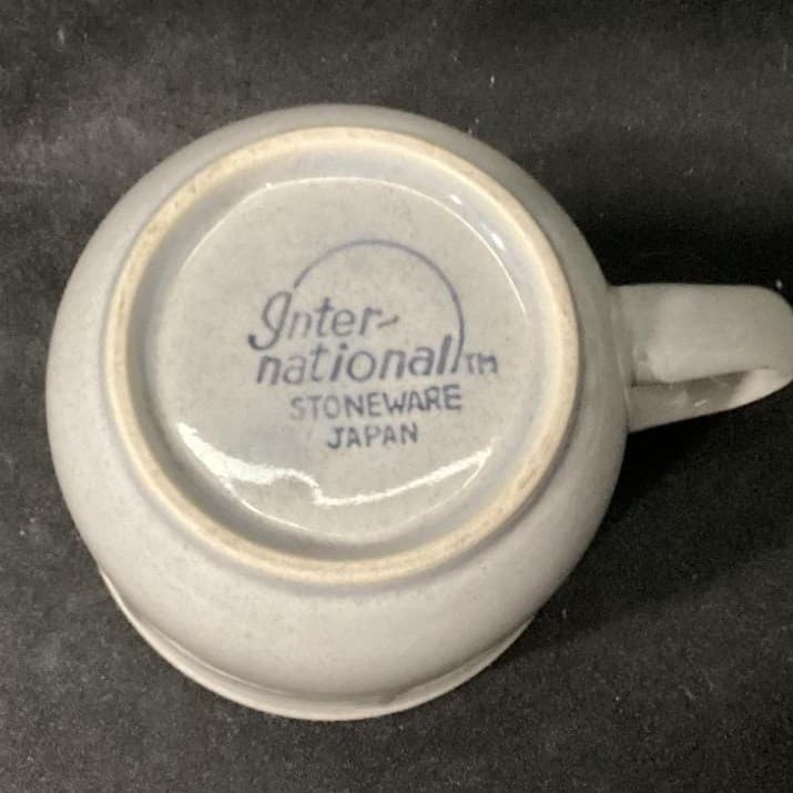 Inter-National Stoneware Coffee Cups, Set of 4, Vintage Blue Rim Mugs, Drinkware - Thumbnail 5