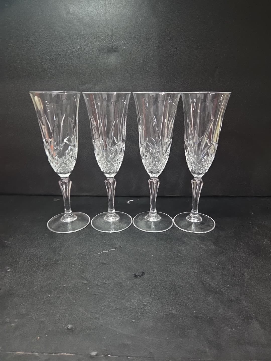 Salzburg by Cristal De Flandre Champagne Flutes, Vintage French Glass, Set of 4 - Thumbnail 2