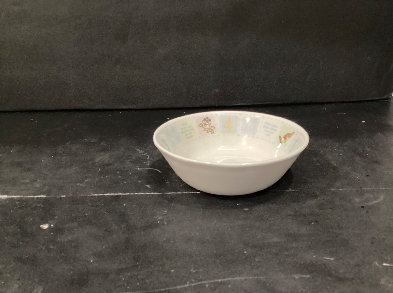 Peter Rabbit Wedgwood Child's Bowl - Thumbnail 9