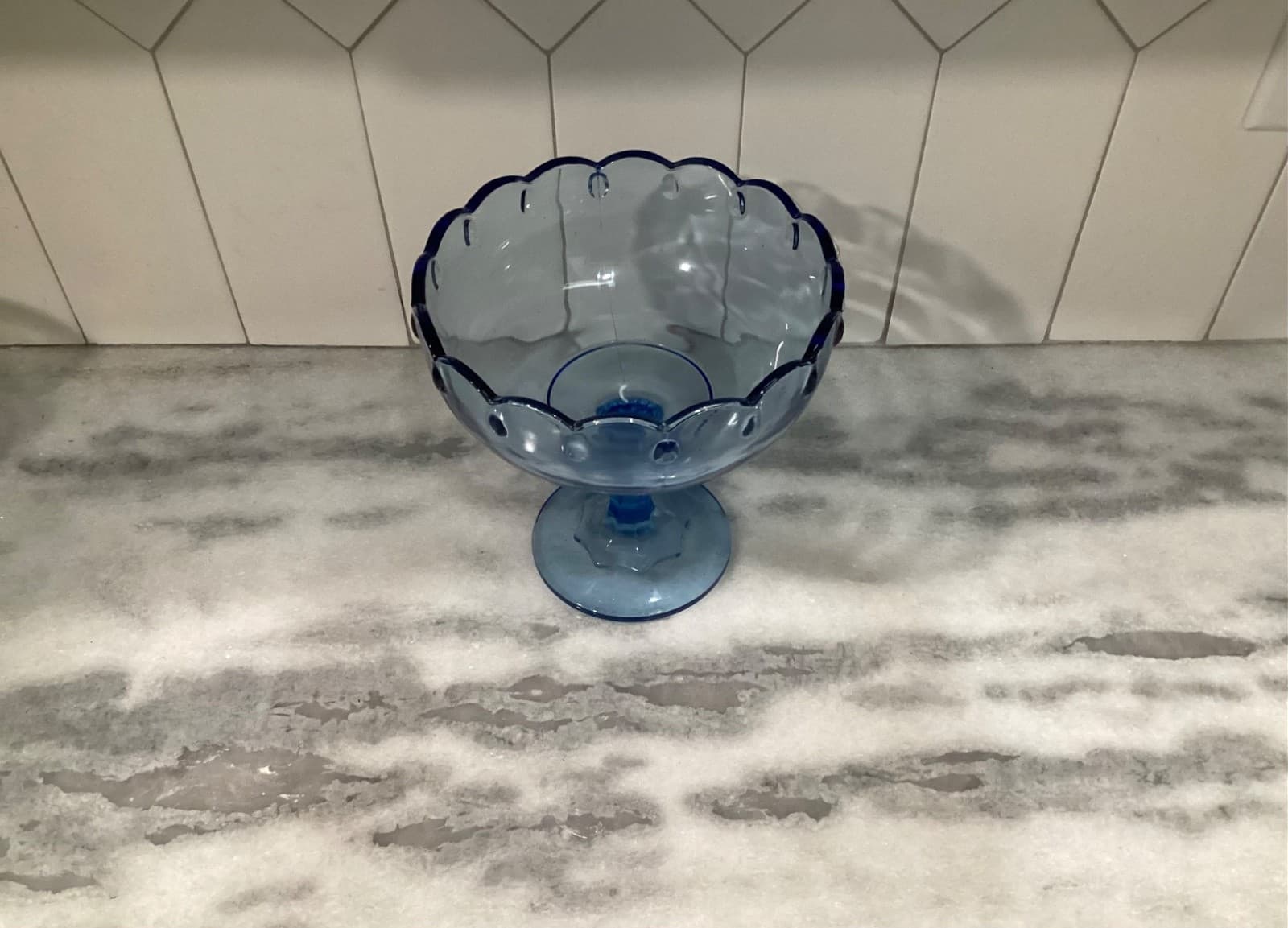 Vintage Indiana Glass 7.5" Pedestal Compote Teardrop Blue With Scalloped Rim - Thumbnail 2