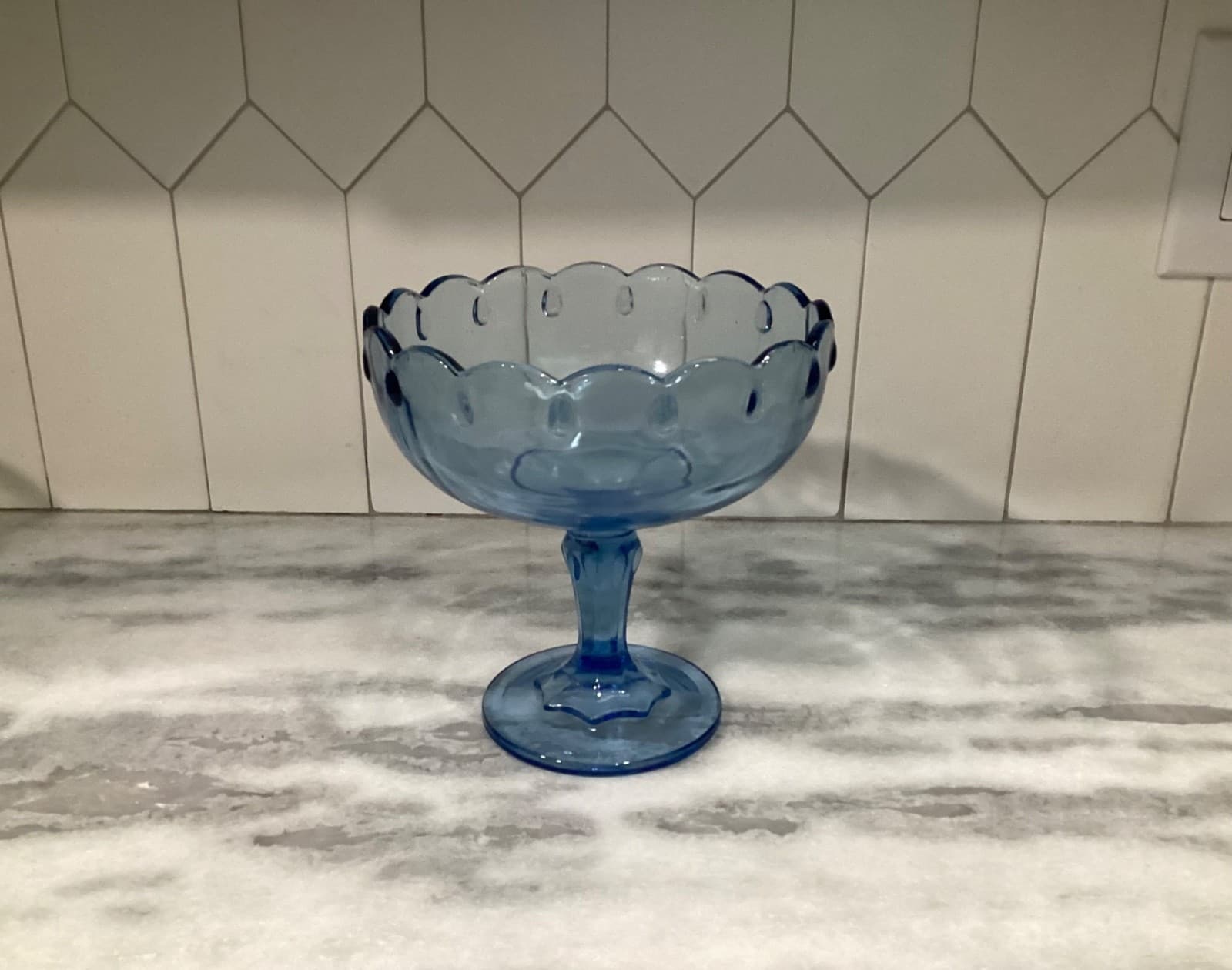 Vintage Indiana Glass 7.5" Pedestal Compote Teardrop Blue With Scalloped Rim - Thumbnail 8