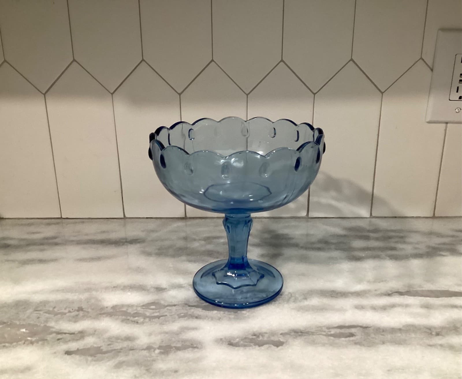 Vintage Indiana Glass 7.5" Pedestal Compote Teardrop Blue With Scalloped Rim - Thumbnail 7