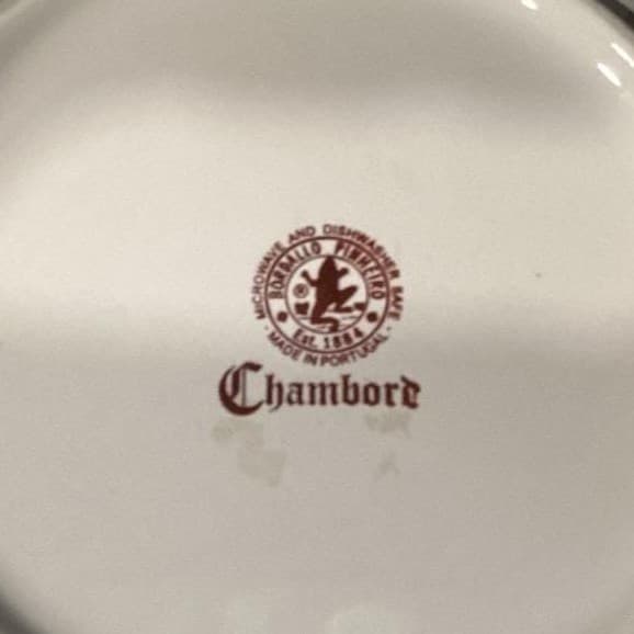 BORDALLO PINHEIRO ~ CHAMBORD ~ SCALLOPED SERVING BOWL ~ PORTUGAL ~ 10.5" - Thumbnail 7