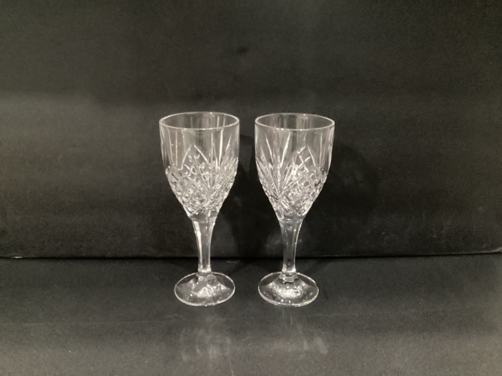 Dublin by Godinger Clear Crystal Wine Glass Goblets HEAVY 8" Set of 2